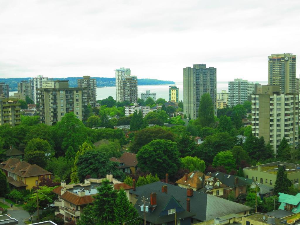 Tropicana Suite Hotel Vancouver Habitación foto